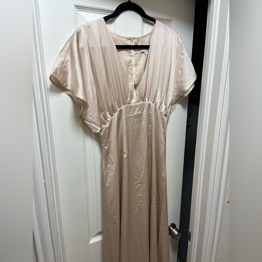 Satin champagne dress - Picture 2 of 4